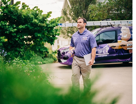  Window Genie tech ready to provide window cleaning services in Lake Orion, MI 