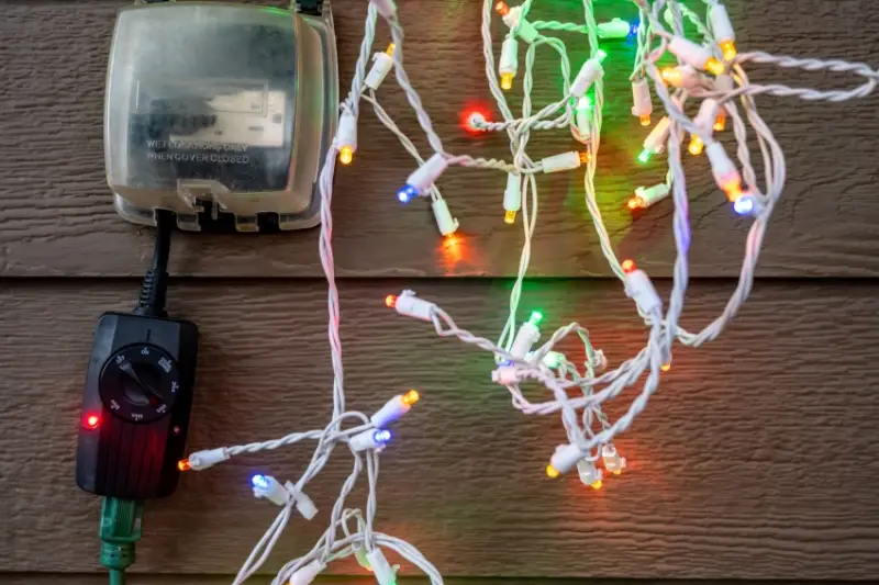 Outdoor christmas lights hanging.